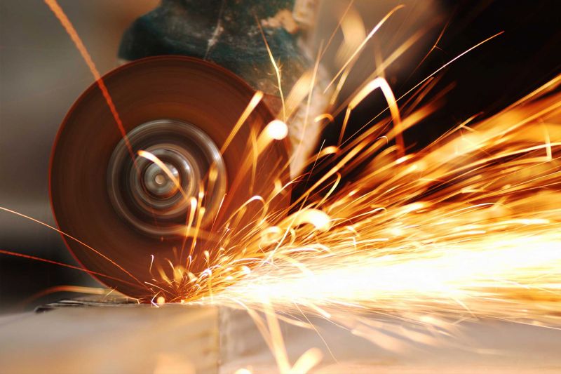 精密鈑金噴涂廠家淺談五金制品為什么要進(jìn)行噴涂加工？